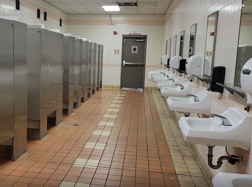 Peeing Outside? Survey Reveals Public Restroom Holiday Travel Fears