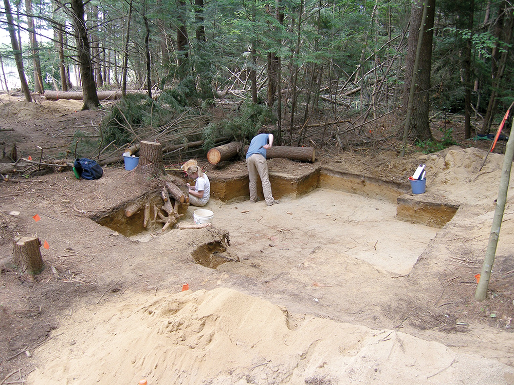 Professor Offers Archaeological Consulting