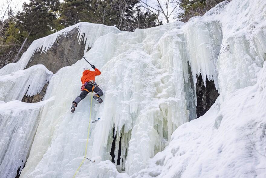New Research Shows Ice Climbing Brings More Than $6M to Mount Washington Valley