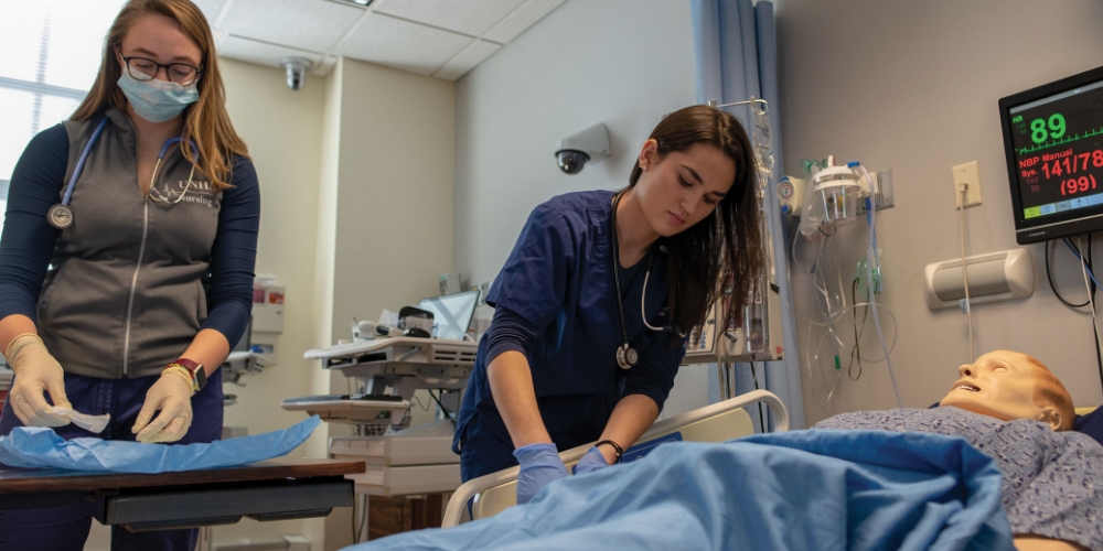 UNH School of Nursing Created to Meet Growing Demand 