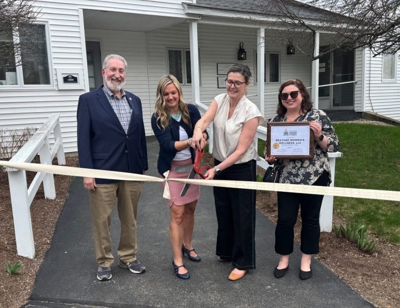 ‘Good Empathy and a Good Ear’: New Women’s Health Clinic Brings Attention to Midlife, Menopause and Individualized Care