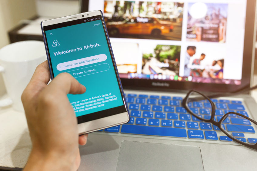 66&comma;000 Booked Summer Visits in NH Through Airbnb