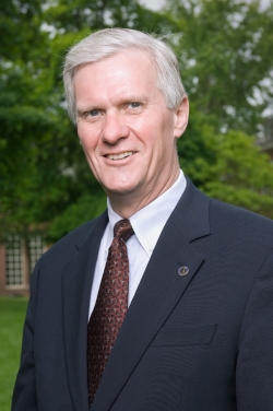 USNH Trustees Appoint Search Committee for New UNH President 