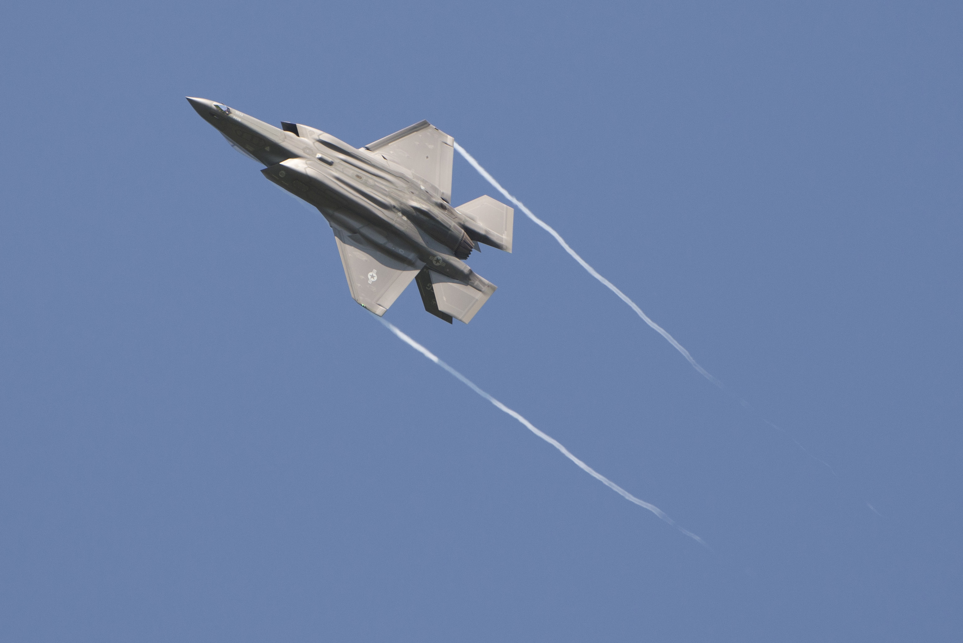 BAE to Enhance F-35 Electronic Warfare 